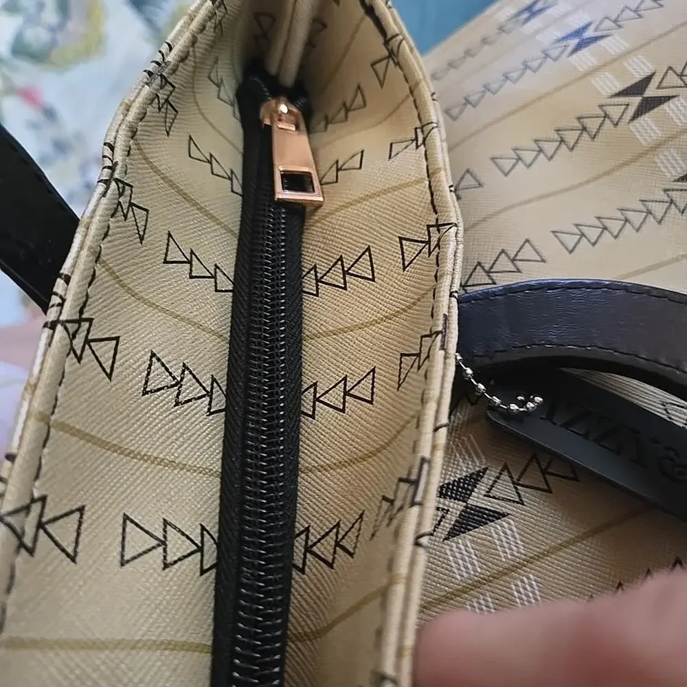 Izzy & Liz Geometric Handbag